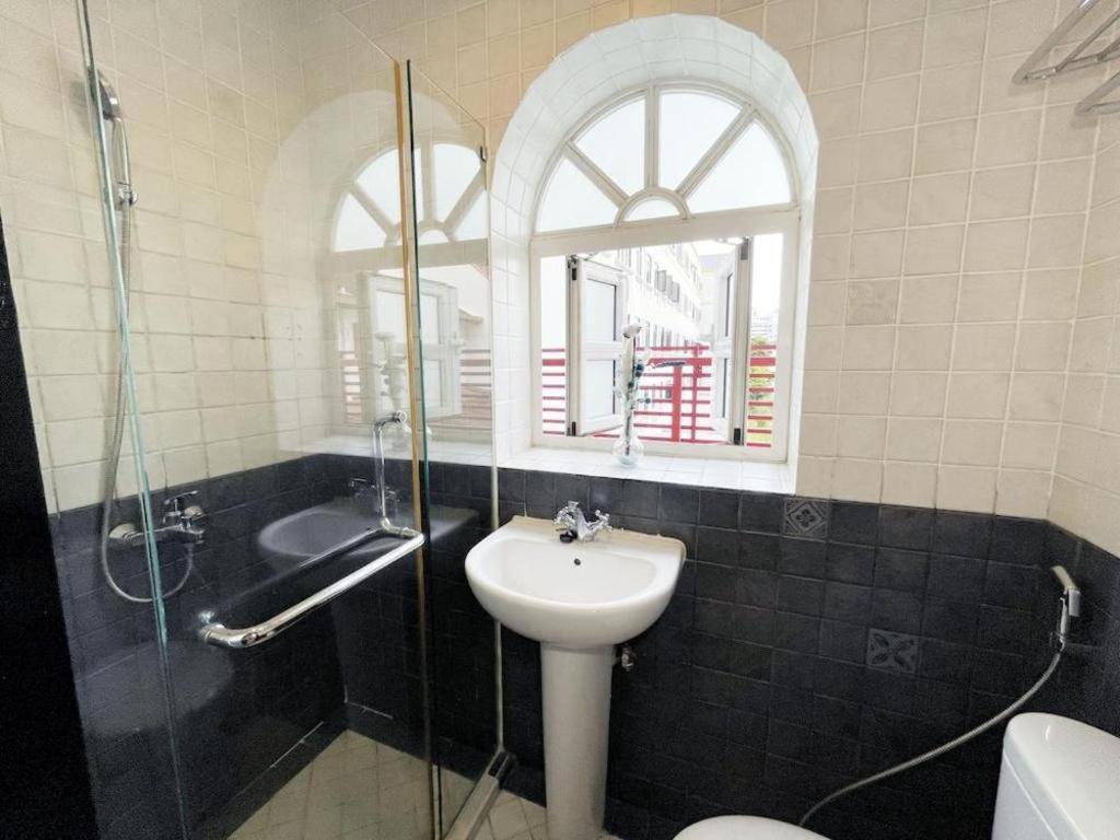 Reddoorz Near Marine Parade 3* Singapura